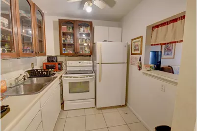 383 Markham R, Deerfield Beach, FL 33442 - Photo 3