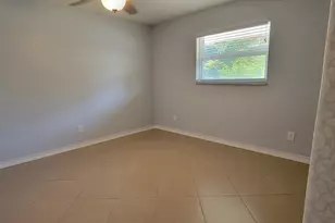 2272 NE Tropical Way, Jensen Beach, FL 34957 - Photo 5