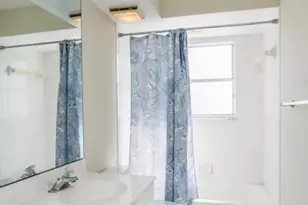 1049 Siena Oaks Cir E, Palm Beach Gardens, FL 33410 - Photo 15