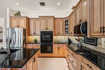 19270 Skyridge Circle, Boca Raton, FL 33498 - Photo 11