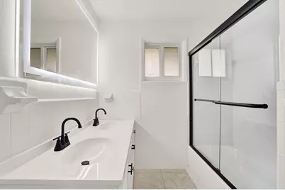 218 SW 12th Avenue, Boynton Beach, FL 33435 - Photo 23