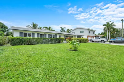 218 SW 12th Avenue, Boynton Beach, FL 33435 - Photo 11