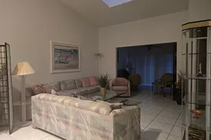8385 Springlake Dr, Boca Raton, FL 33496 - Photo 5