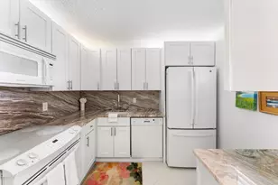 2669 S Garden Dr Unit, Lake Worth, FL 33461 - Photo 3