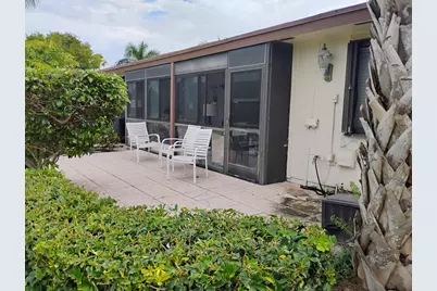 51 Mayfair Lane, Boynton Beach, FL 33426 - Photo 9