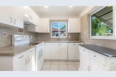 131 Mockingbird Lane, Delray Beach, FL 33445 - Photo 9