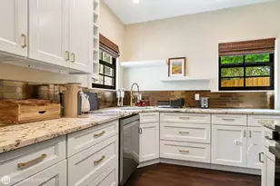 828 35th St, West Palm Beach, FL 33407 - Photo 3