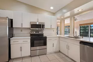 1201 Pine Sage Cir, West Palm Beach, FL 33409 - Photo 15