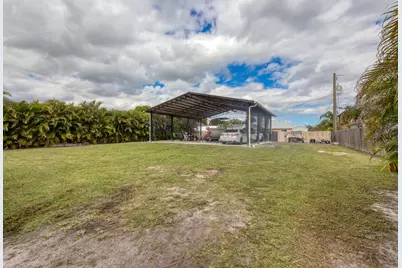 586 SW Kaabe Avenue, Port Saint Lucie, FL 34953 - Photo 7