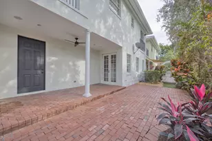 1030 W Heritage Club Cir, Delray Beach, FL 33483 - Photo 11