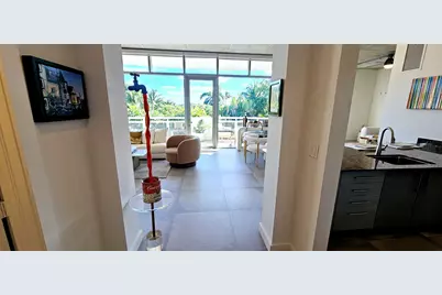 365 SE 6th Avenue, Unit #305, Delray Beach, FL 33483 - Photo 5