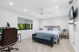 50 Pelican Pointe Dr, Delray Beach, FL 33483 - Photo 17