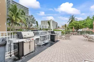 1009 N Ocean Blvd, Pompano Beach, FL 33062 - Photo 27