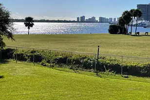 1660 12 Oaks Way, North Palm Beach, FL 33408 - Photo 43