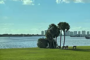 1660 12 Oaks Way, North Palm Beach, FL 33408 - Photo 41