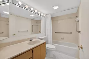 2201 Marina Isle Way, Jupiter, FL 33477 - Photo 17