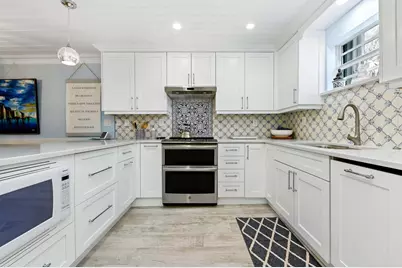 5500 Old Ocean Boulevard, Unit #107, Ocean Ridge, FL 33435 - Photo 9