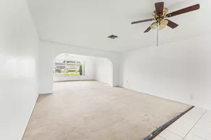 2638 Gately Dr E, West Palm Beach, FL 33415 - Photo 9