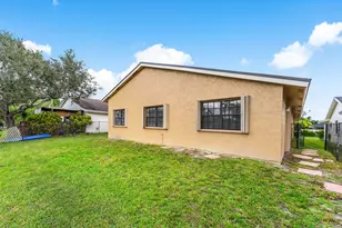 1531 SW 102nd Terrace, Davie, FL 33324 - Photo 25