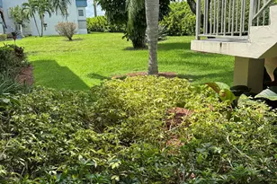 311 Burgundy G, Delray Beach, FL 33484 - Photo 3