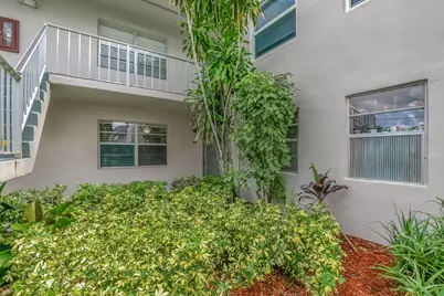311 Burgundy G, Delray Beach, FL 33484 - Photo 7