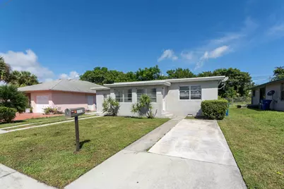 1340 W 33rd Street, Riviera Beach, FL 33404 - Photo 3