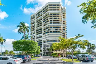 1900 Consulate Pl, West Palm Beach, FL 33401 - Photo 39