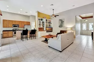 132 Via Castilla, Jupiter, FL 33458 - Photo 7