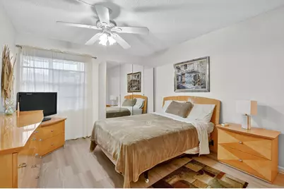693 Burgundy O, Delray Beach, FL 33484 - Photo 9