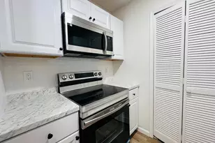 11877 Sturbridge Ln, Wellington, FL 33414 - Photo 3