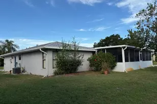 400 SW Buxton Ave, Port Saint Lucie, FL 34983 - Photo 13