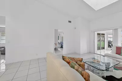 6065 Sunny Manor Court, Delray Beach, FL 33484 - Photo 19