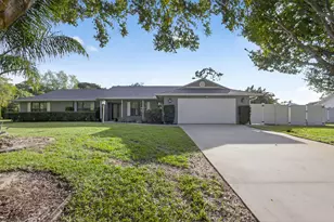 2530 NE Pinecrest Lakes Blvd, Jensen Beach, FL 34957 - Photo 5