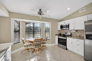 2530 NE Pinecrest Lakes Blvd, Jensen Beach, FL 34957 - Photo 23