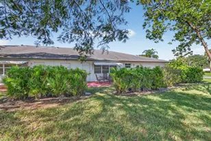 1225 Club Dr W, Delray Beach, FL 33445 - Photo 35