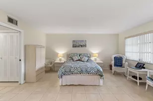 1225 Club Dr W, Delray Beach, FL 33445 - Photo 27