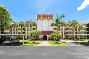 23395 Carolwood Ln, Boca Raton, FL 33428 - Photo 5