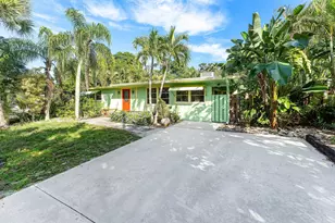 1395 NE Waveland Ave E, Jensen Beach, FL 34957 - Photo 7