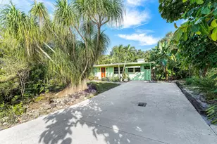 1395 NE Waveland Ave E, Jensen Beach, FL 34957 - Photo 5