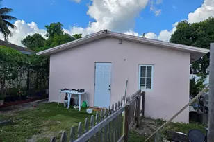 4614 Arlette Ct, Lake Worth, FL 33461 - Photo 9