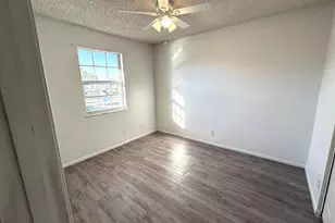 1552 SE Royal Green Cir, Port Saint Lucie, FL 34952 - Photo 5