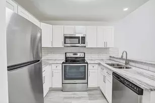 7135 Sportsmans Dr, North Lauderdale, FL 33068 - Photo 13