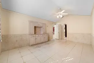 2368 Saratoga Bay Dr, West Palm Beach, FL 33409 - Photo 17