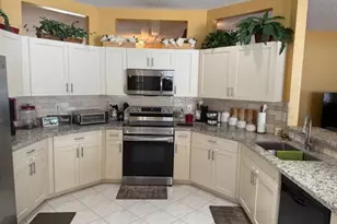 7228 Chesapeake Cir, Boynton Beach, FL 33436 - Photo 9