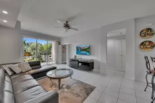 12438 Crystal Pointe Dr, Boynton Beach, FL 33437 - Photo 5