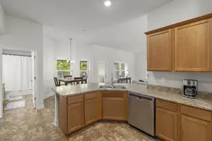 137 SW Pisces Terrace, Port Saint Lucie, FL 34984 - Photo 11