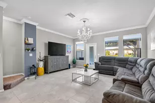 2362 Byron St, Palm Springs, FL 33406 - Photo 11