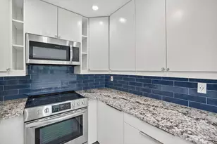 831 NE 58th St, Oakland Park, FL 33334 - Photo 17