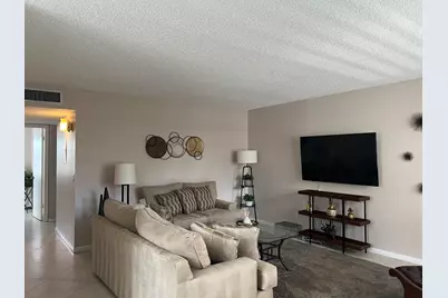 900 Flanders S, Delray Beach, FL 33484 - Photo 1