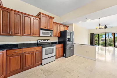 [Address not provided], West Palm Beach, FL 33401 - Photo 9